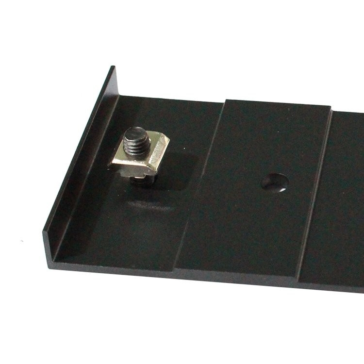 Paneles solares fotovoltaicos resistentes y ligeros Cuadro de perfil de alu para un montaje fácil y rápido del panel solar